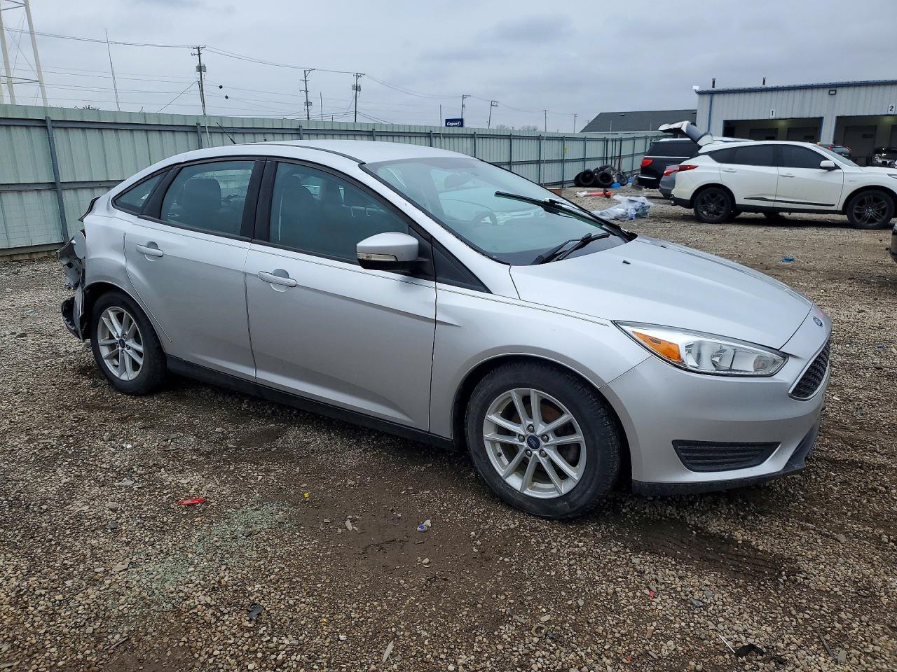 2018 FORD FOCUS SE photo 10