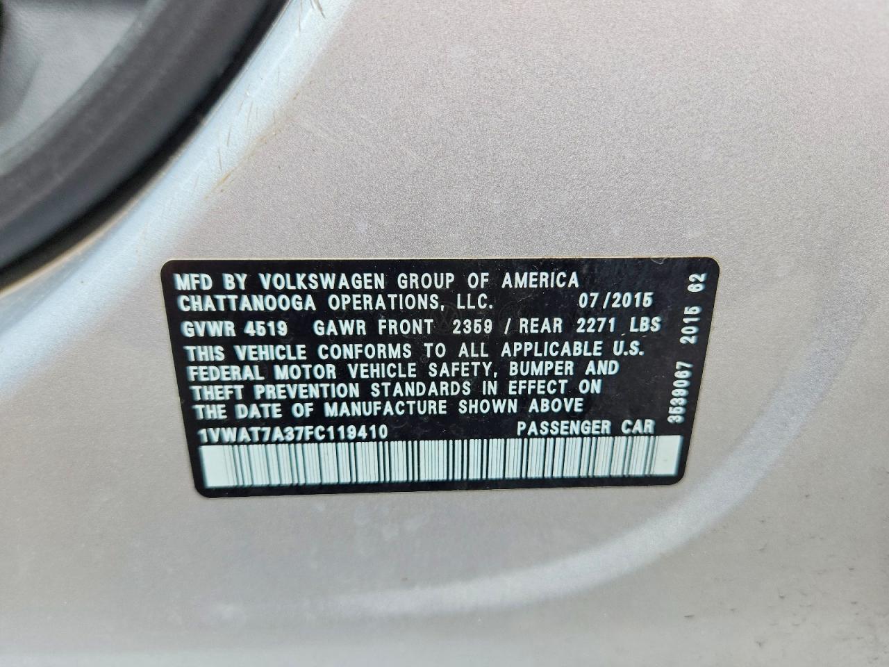 2015 VOLKSWAGEN PASSAT S photo 34