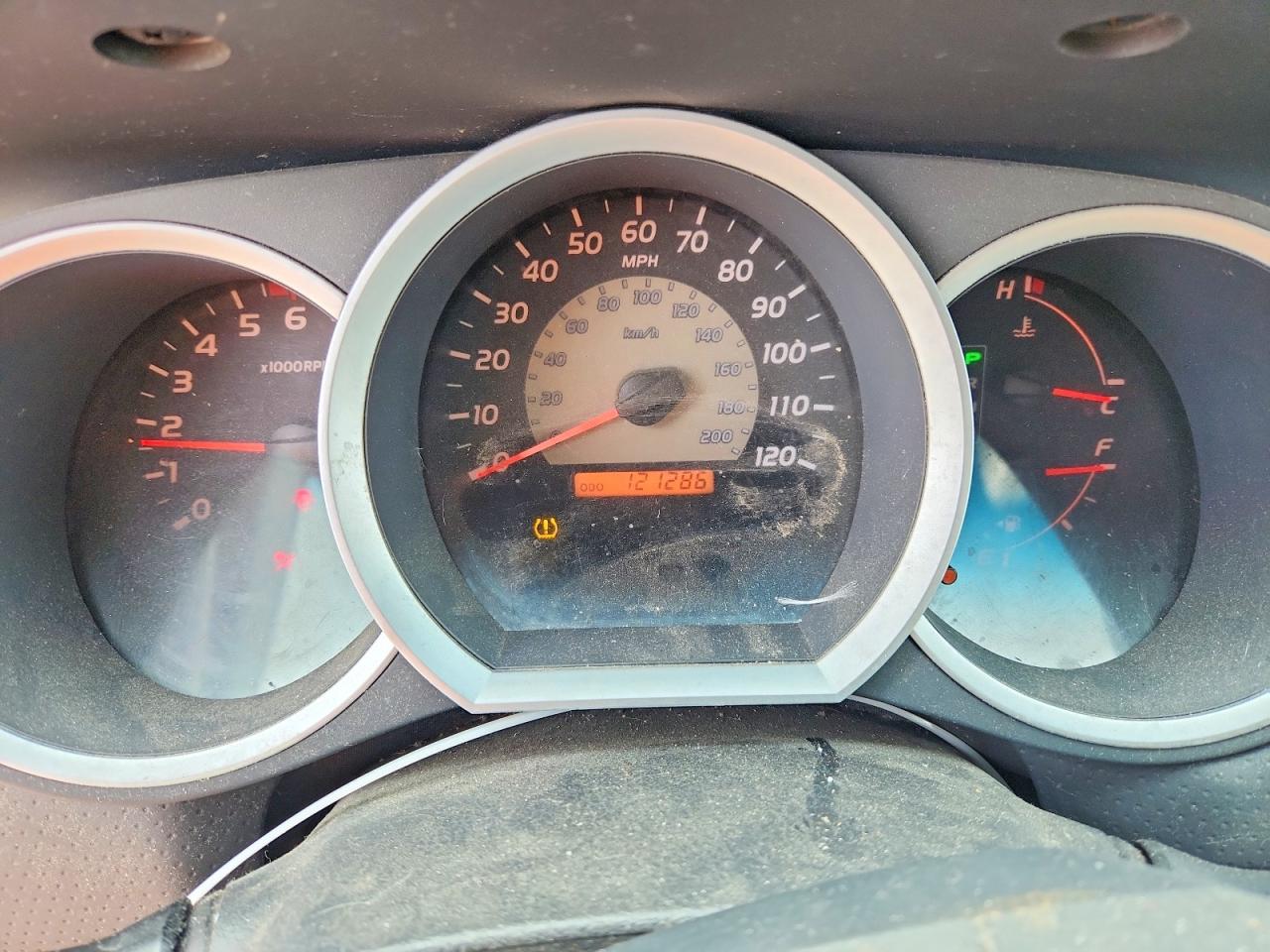2006 TOYOTA TACOMA BASE photo 17