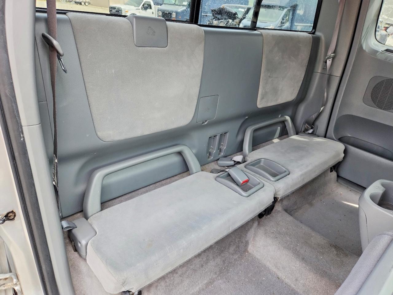 2006 TOYOTA TACOMA BASE photo 19