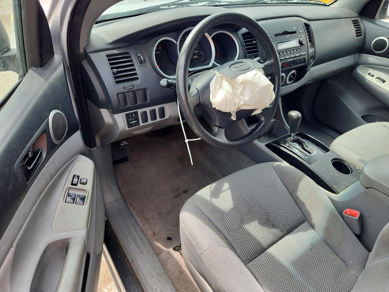2006 TOYOTA TACOMA BASE photo 15