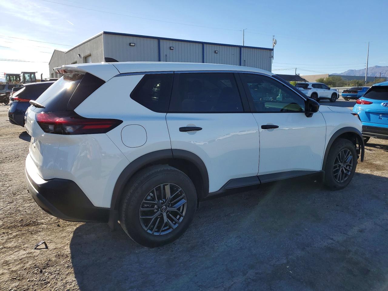 2023 NISSAN ROGUE S photo 7