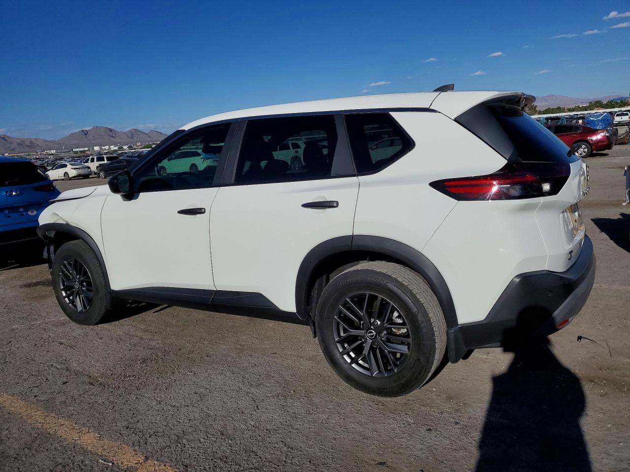 2023 NISSAN ROGUE S photo 4