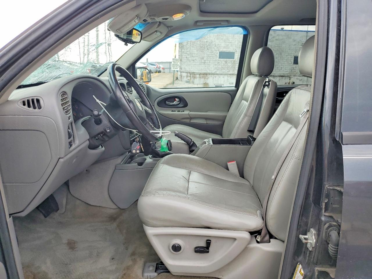 2005 CHEVROLET TRAILBLAZER LS photo 13