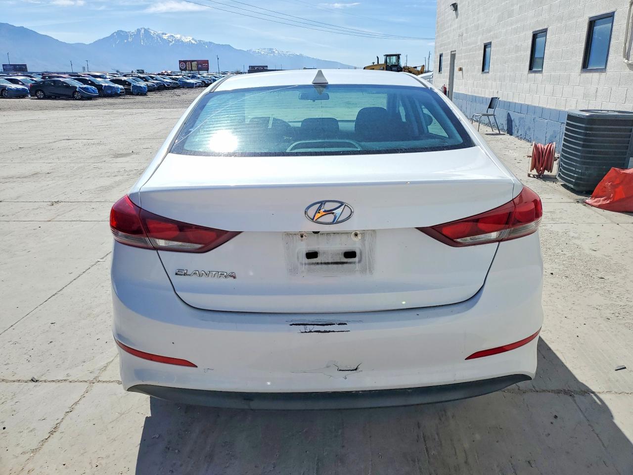 2018 HYUNDAI ELANTRA SEL photo 11