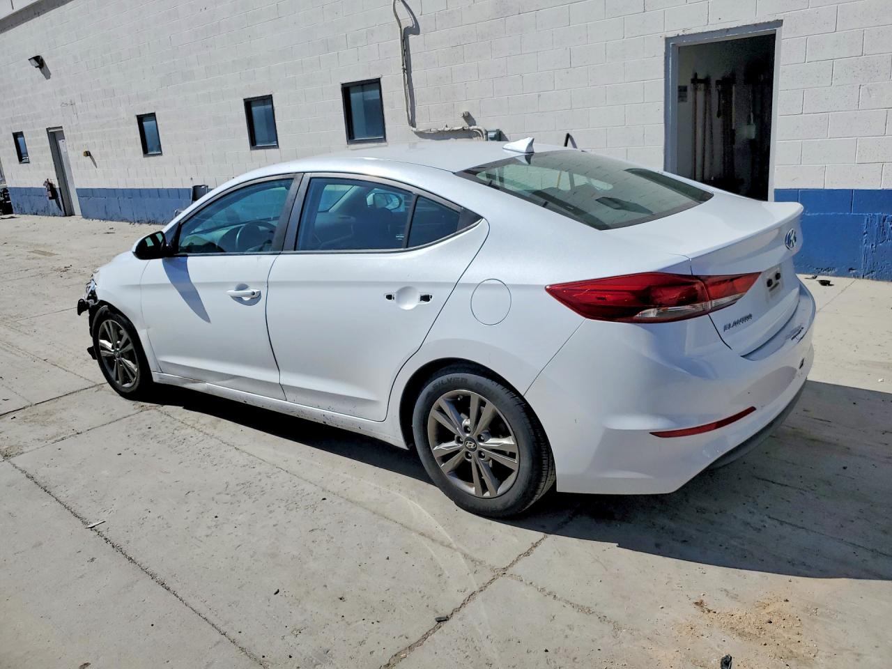 2018 HYUNDAI ELANTRA SEL photo 3
