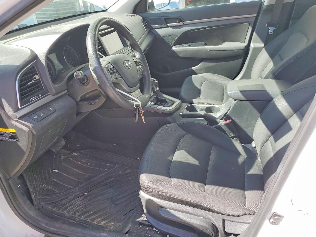 2018 HYUNDAI ELANTRA SEL photo 13