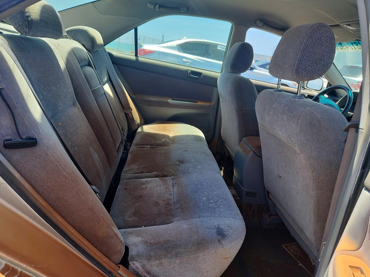 2003 TOYOTA CAMRY LE photo 19