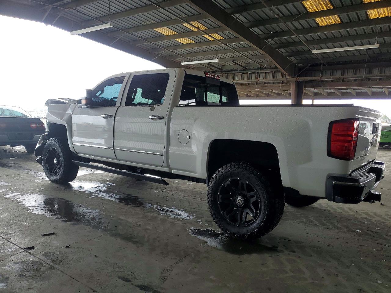 2015 CHEVROLET SILVERADO K2500 HEAVY DUTY LTZ photo 2