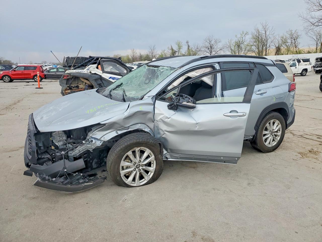 2024 TOYOTA COROLLA CROSS