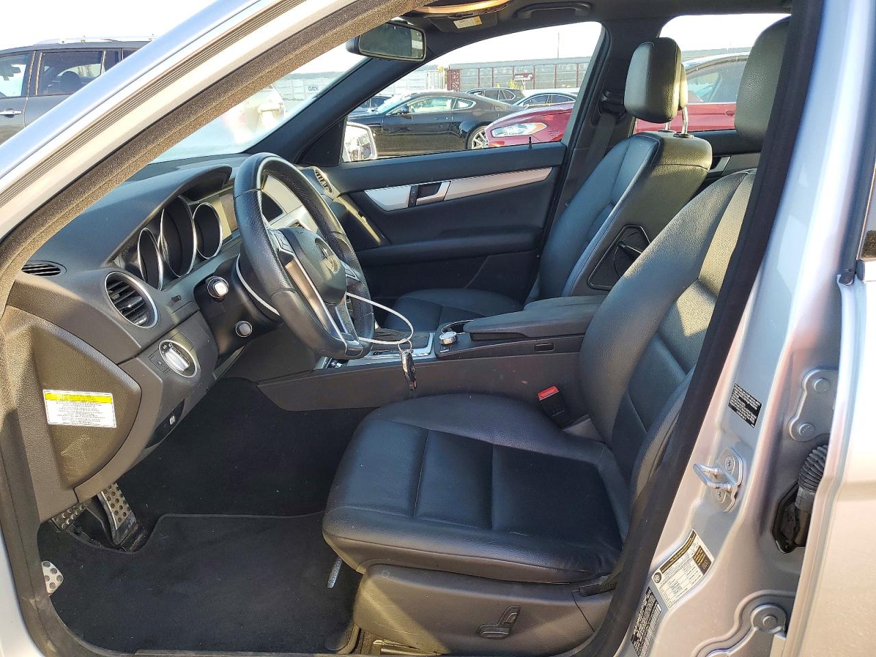 2013 MERCEDES-BENZ C 250 photo 13