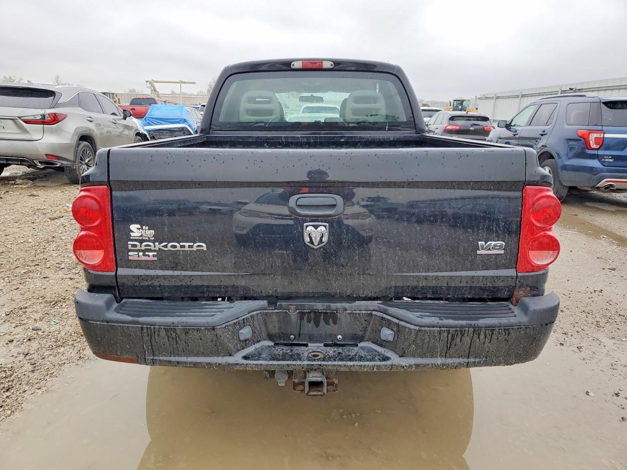 2005 DODGE DAKOTA QUAD SLT photo 6
