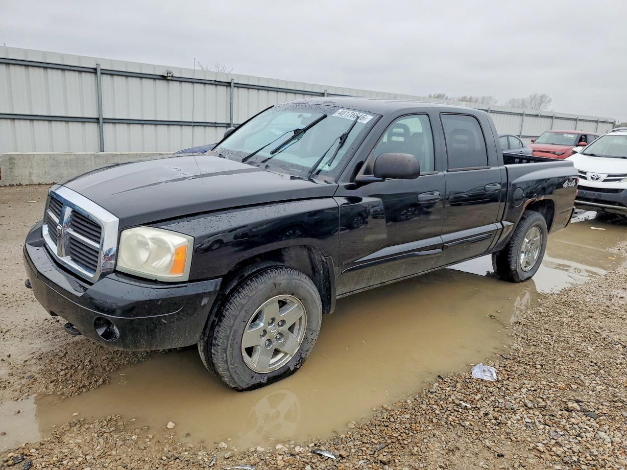2005 DODGE DAKOTA