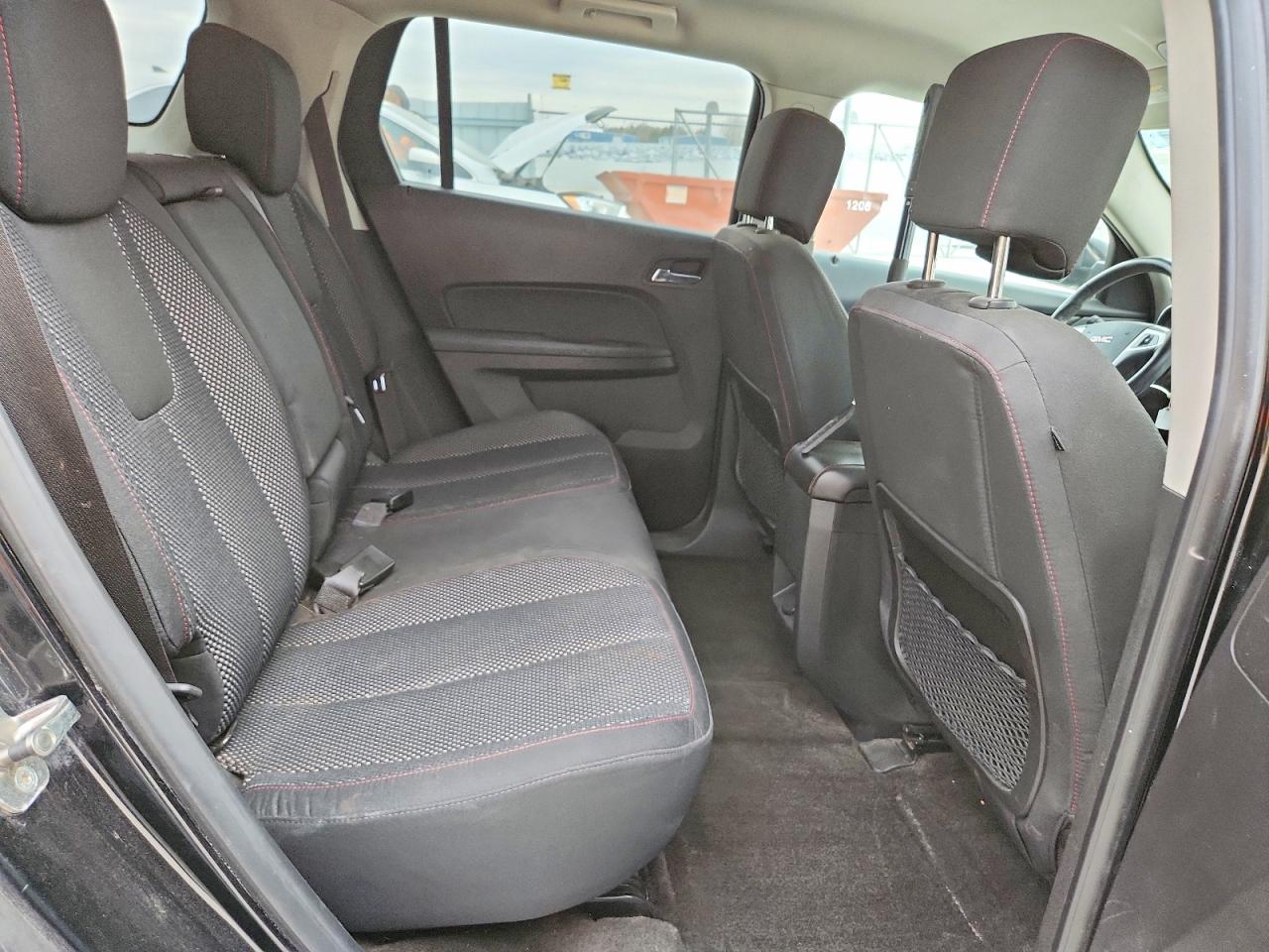 2011 GMC TERRAIN SLE photo 31