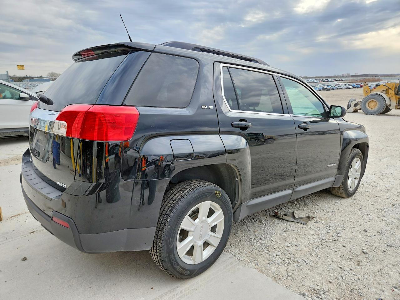 2011 GMC TERRAIN SLE photo 7