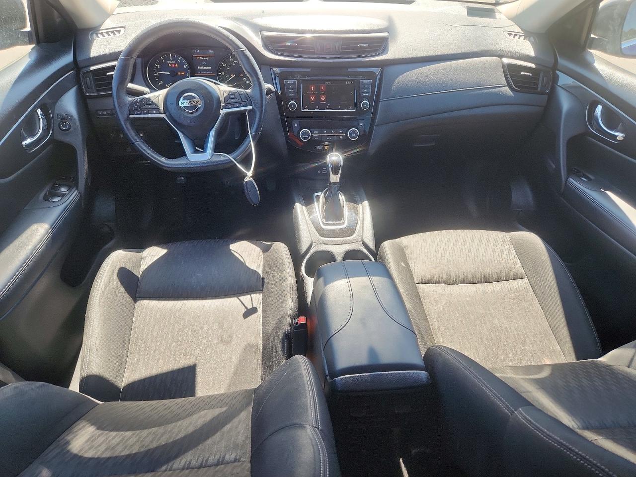 2019 NISSAN ROGUE SV photo 8