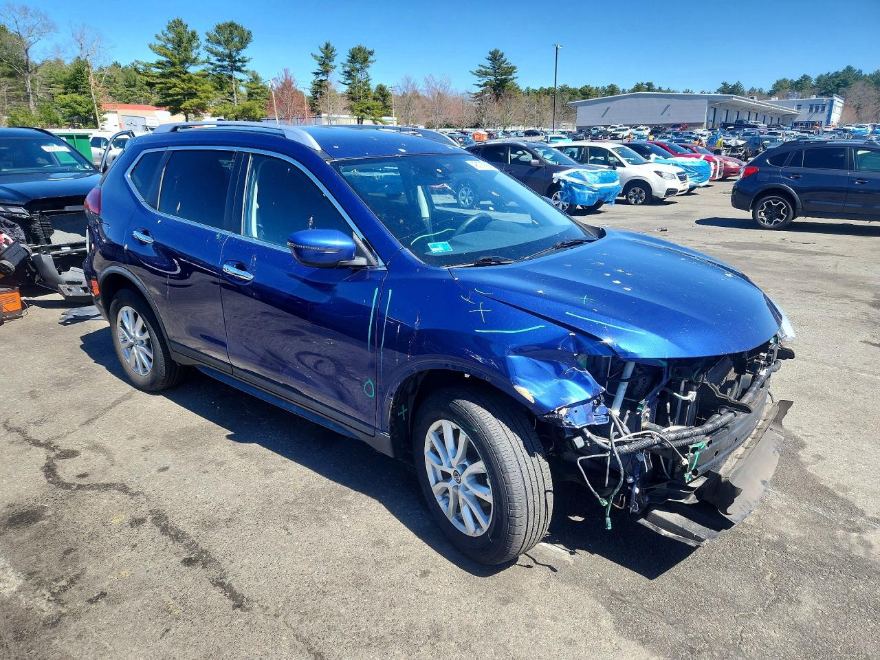 2019 NISSAN ROGUE SV photo 4