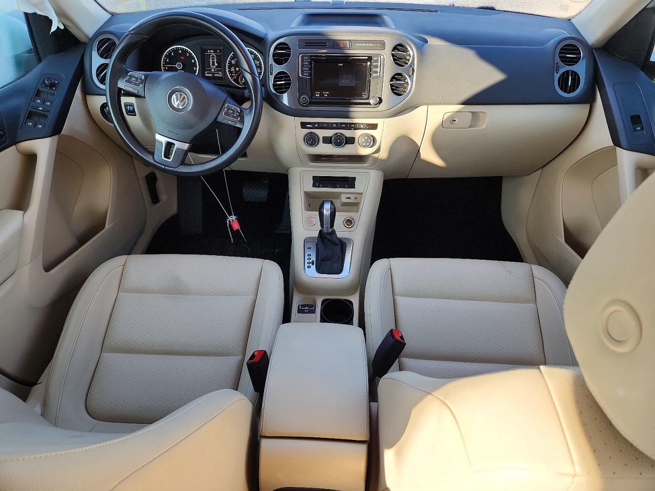 2017 VOLKSWAGEN TIGUAN S photo 8