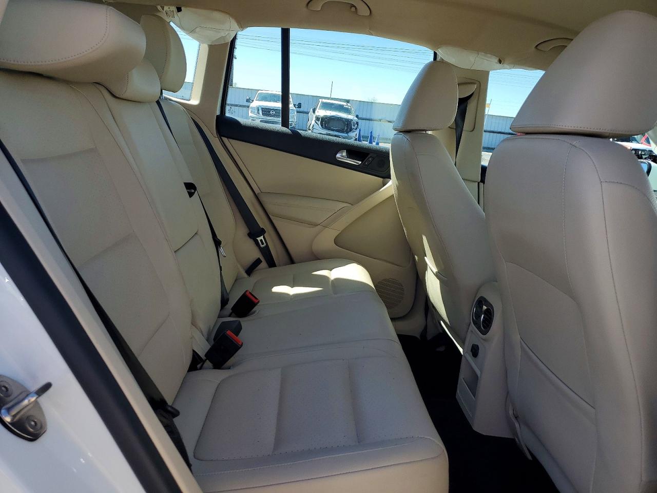 2017 VOLKSWAGEN TIGUAN S photo 11