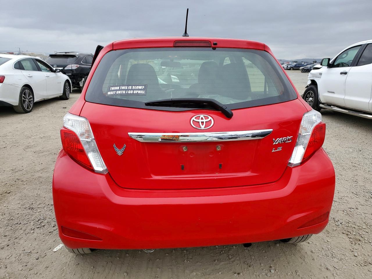 2012 TOYOTA YARIS 5-DOOR LE photo 11