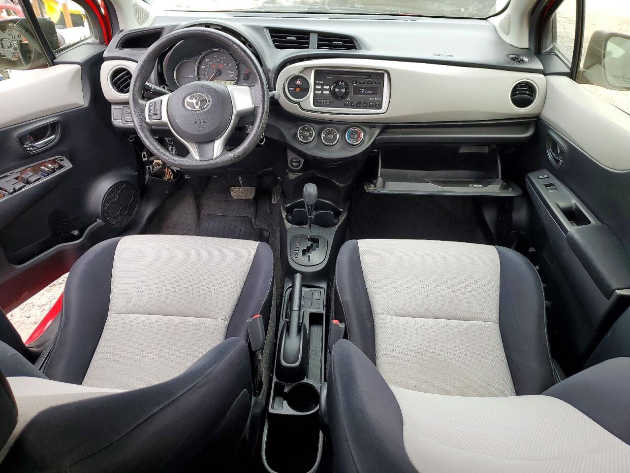 2012 TOYOTA YARIS 5-DOOR LE photo 15