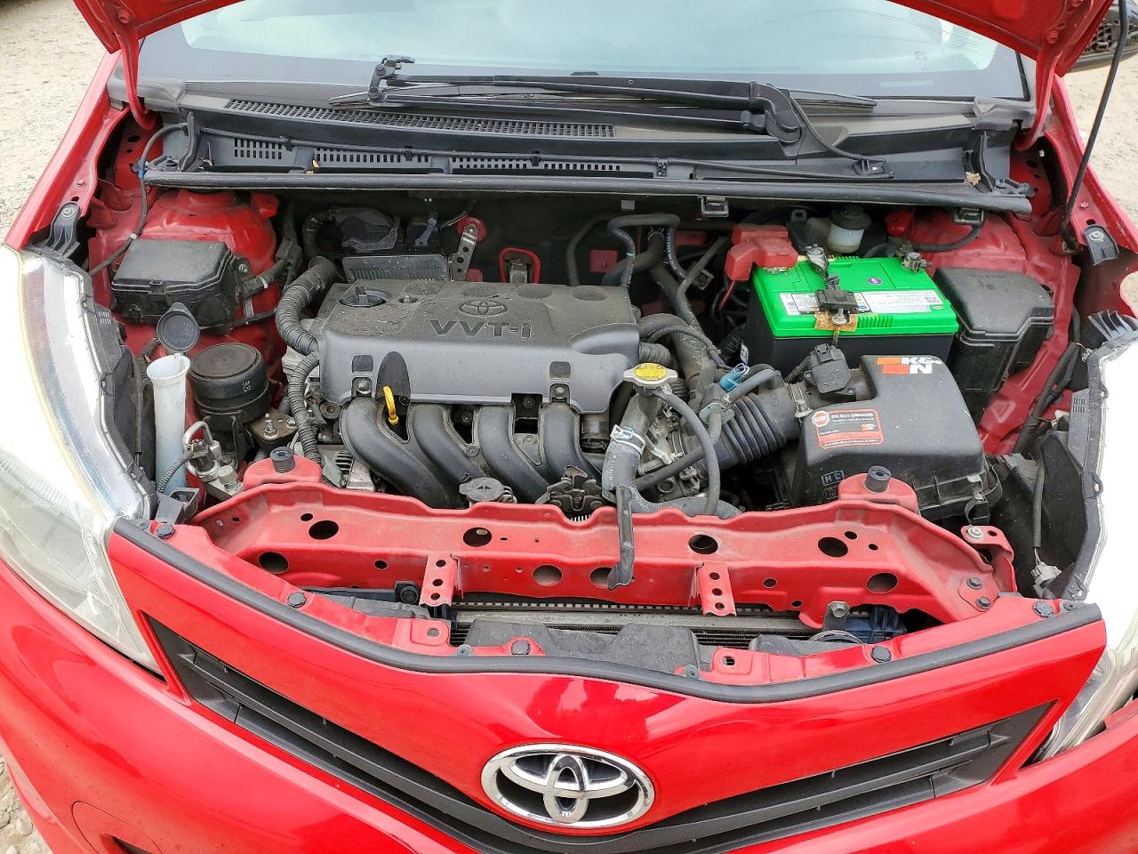 2012 TOYOTA YARIS 5-DOOR LE photo 21