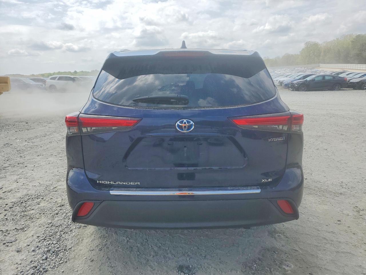 2020 TOYOTA HIGHLANDER HYBRID XLE photo 16