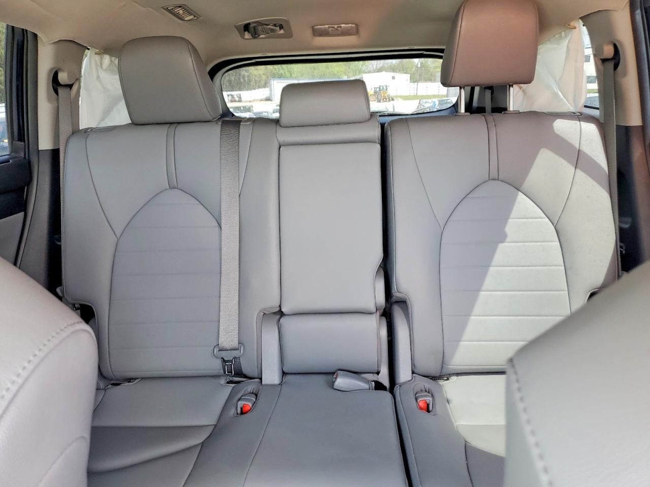 2020 TOYOTA HIGHLANDER HYBRID XLE photo 28