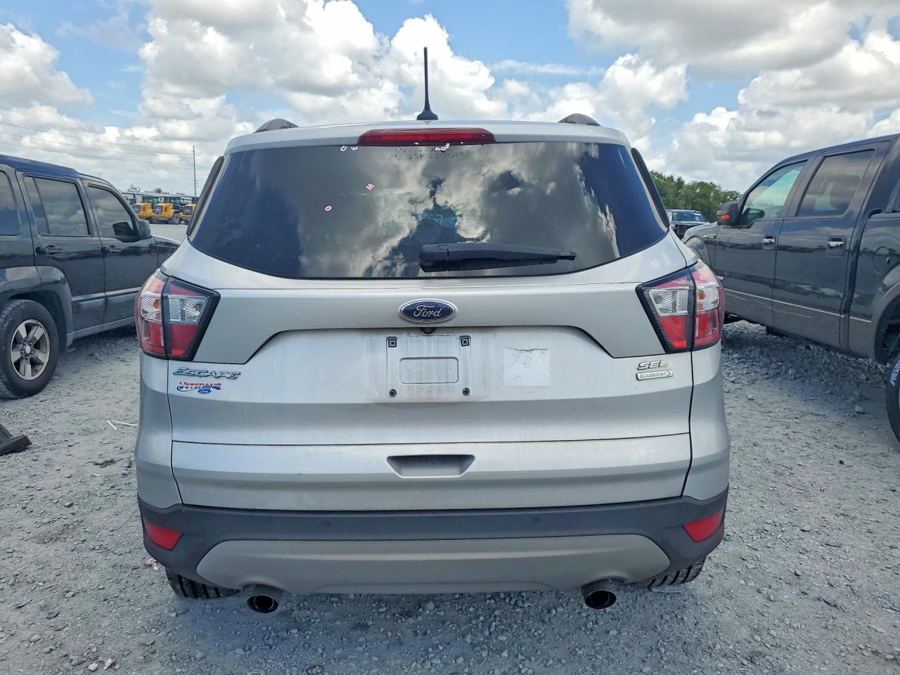 2018 FORD ESCAPE SEL photo 16