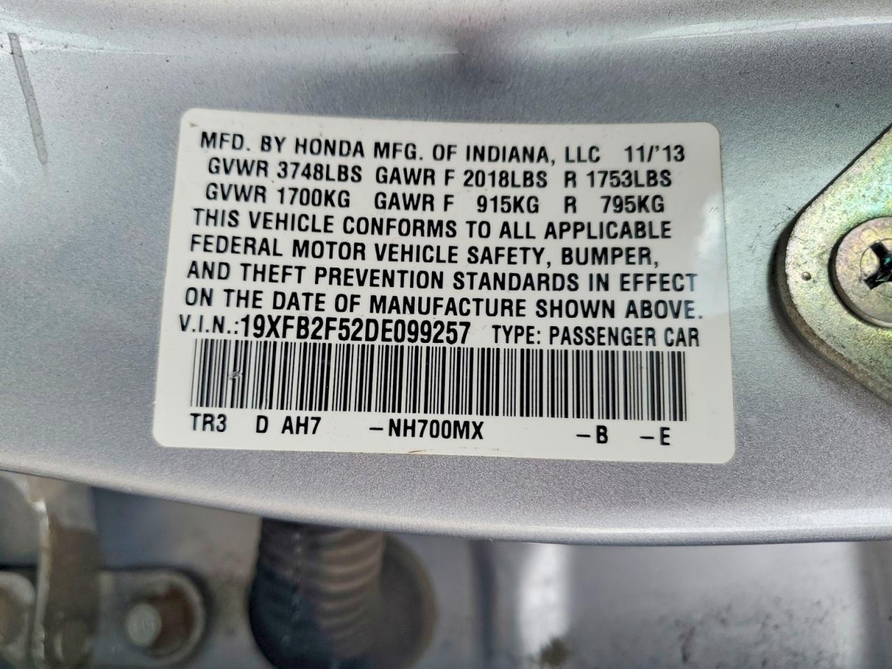 2013 HONDA CIVIC LX photo 25