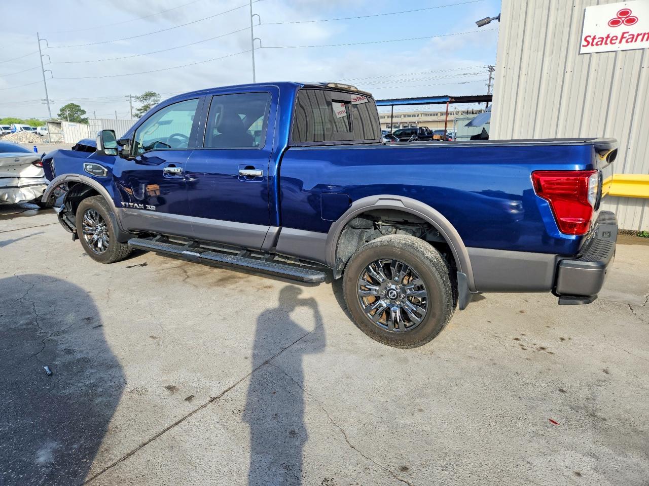 2018 NISSAN TITAN XD S photo 4
