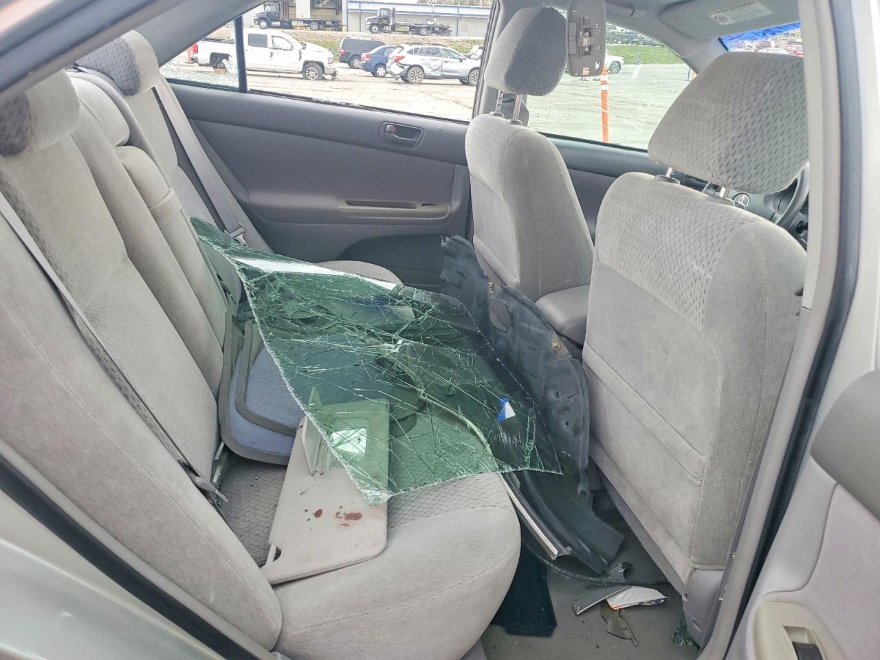 2003 TOYOTA CAMRY LE photo 28