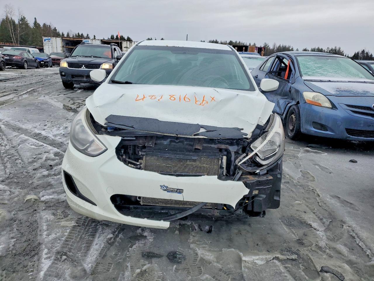 2016 HYUNDAI ACCENT SE photo 9