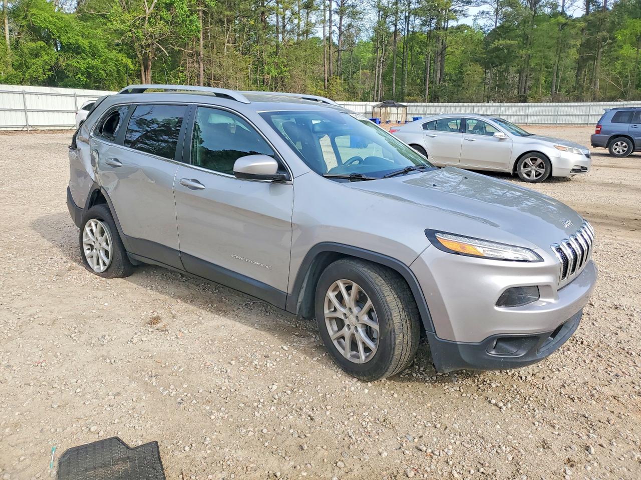 2017 JEEP CHEROKEE LATITUDE photo 7