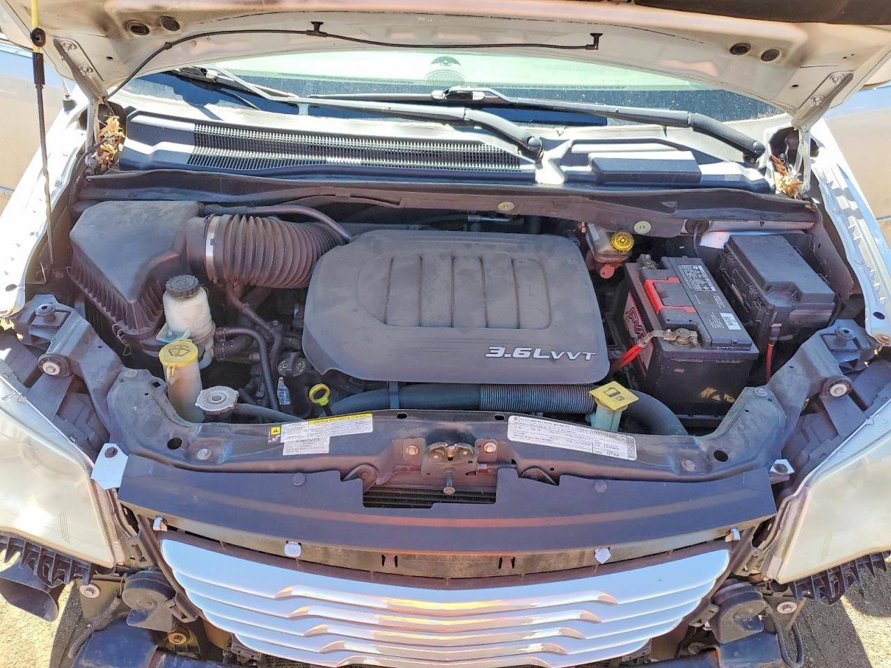 2011 CHRYSLER TOWN & COUNTRY TOURING photo 23