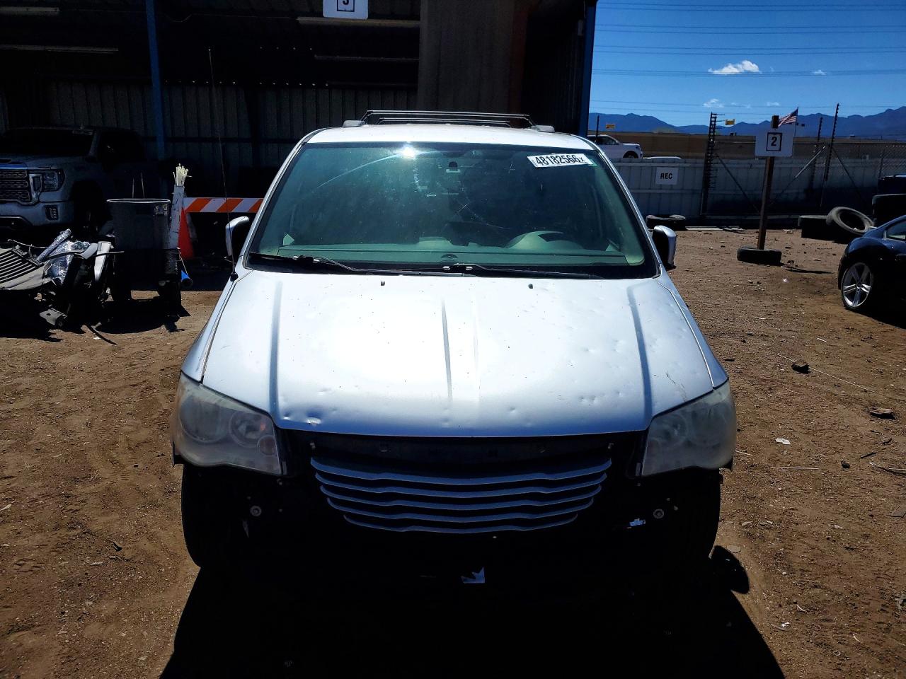 2011 CHRYSLER TOWN & COUNTRY TOURING photo 9