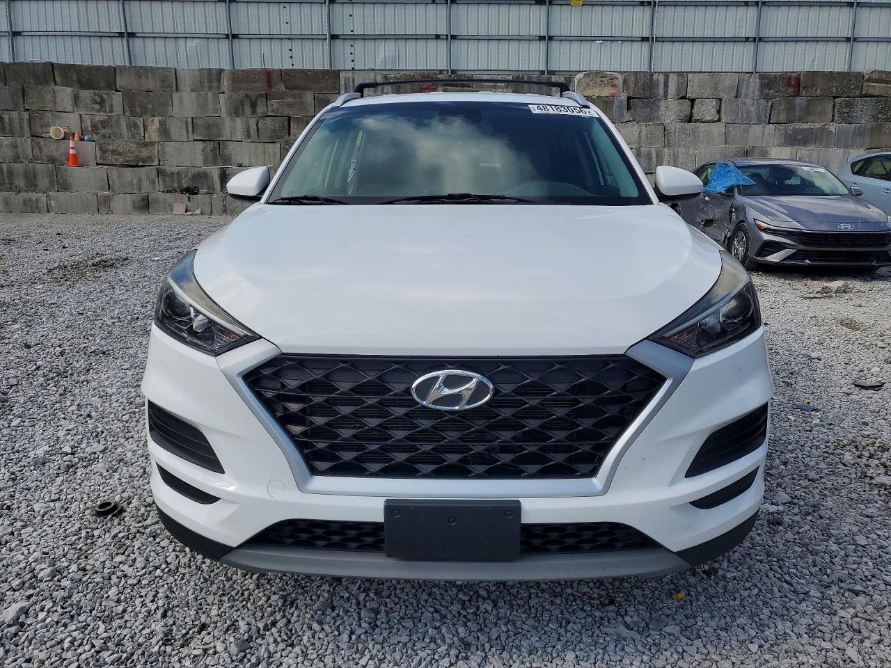 2020 HYUNDAI TUCSON SEL photo 5