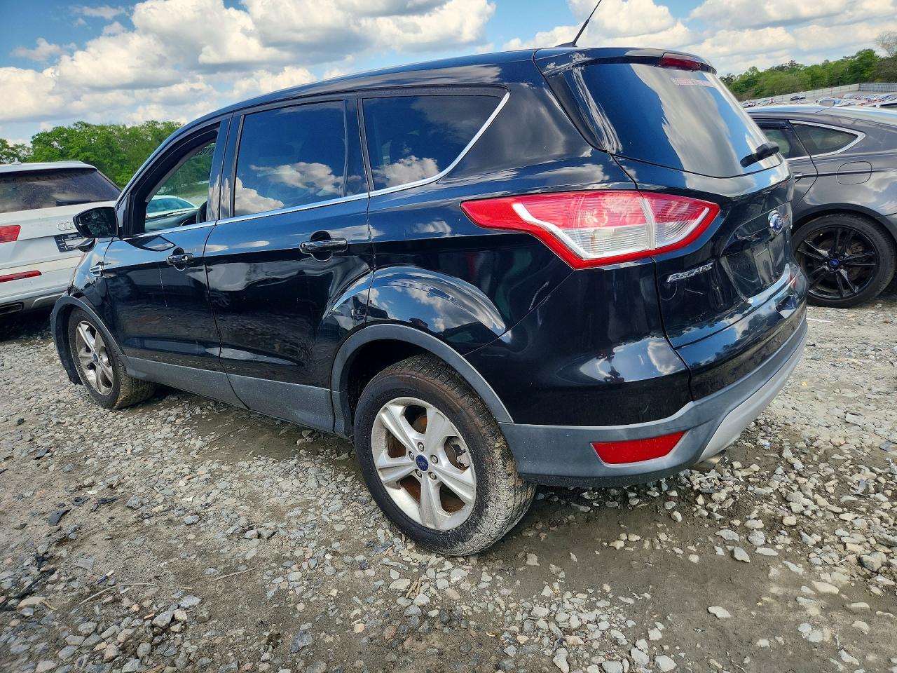 2016 FORD ESCAPE SE photo 2