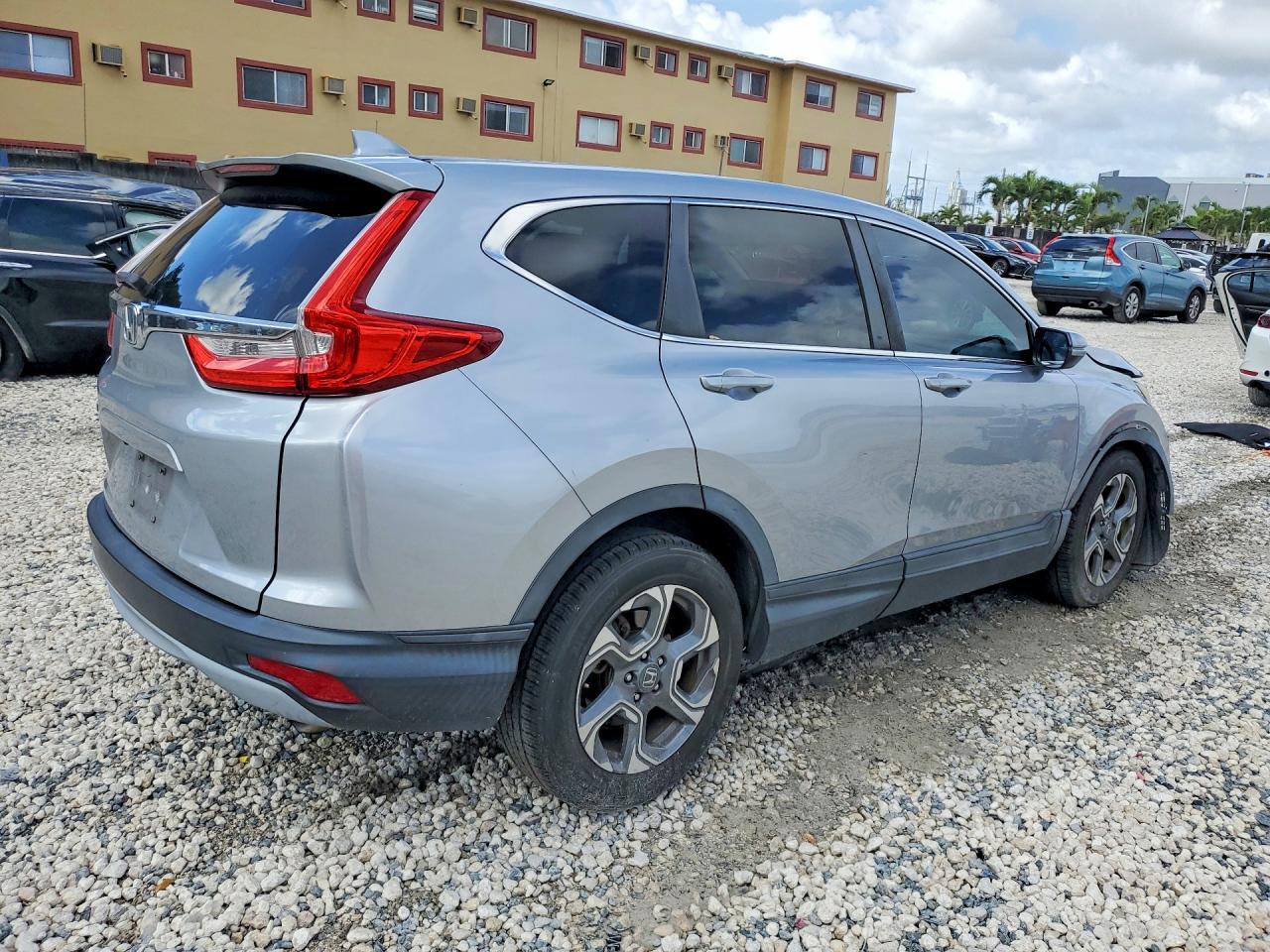 2017 HONDA CR-V EXL photo 5