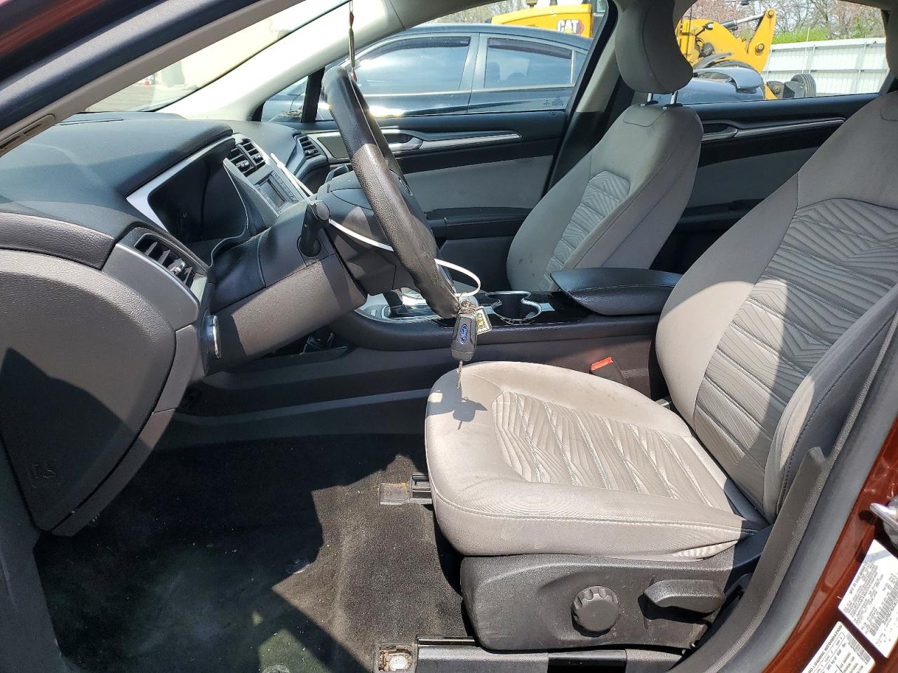 2016 FORD FUSION photo 13