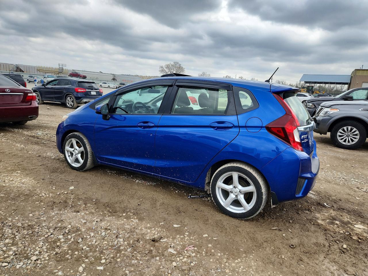 2016 HONDA FIT EX photo 2