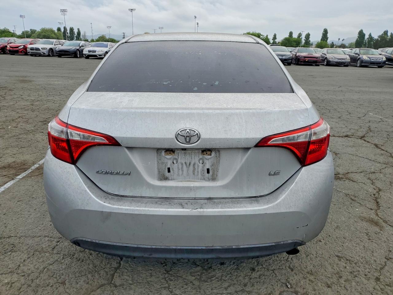 2014 TOYOTA COROLLA LE photo 16