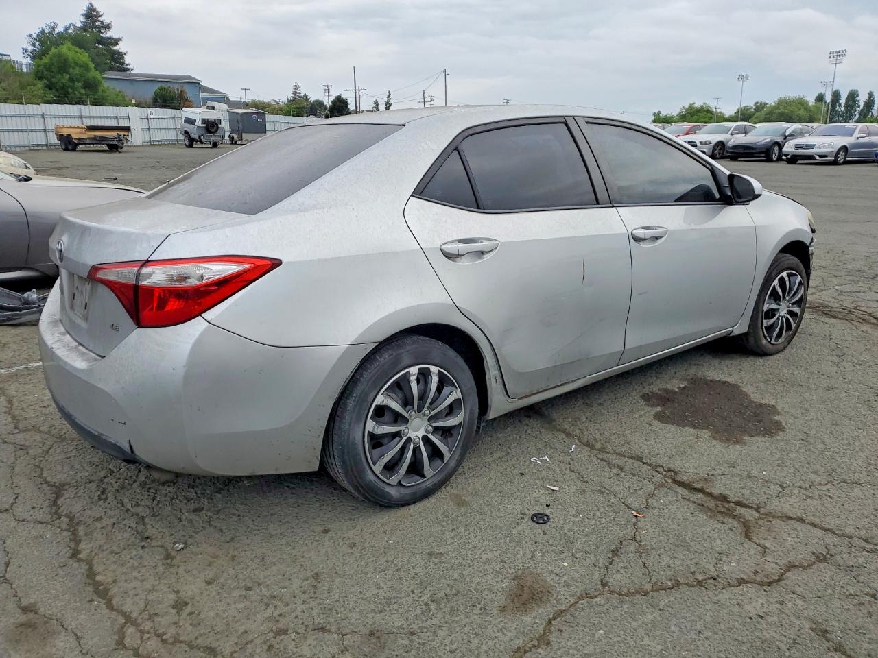 2014 TOYOTA COROLLA LE photo 7