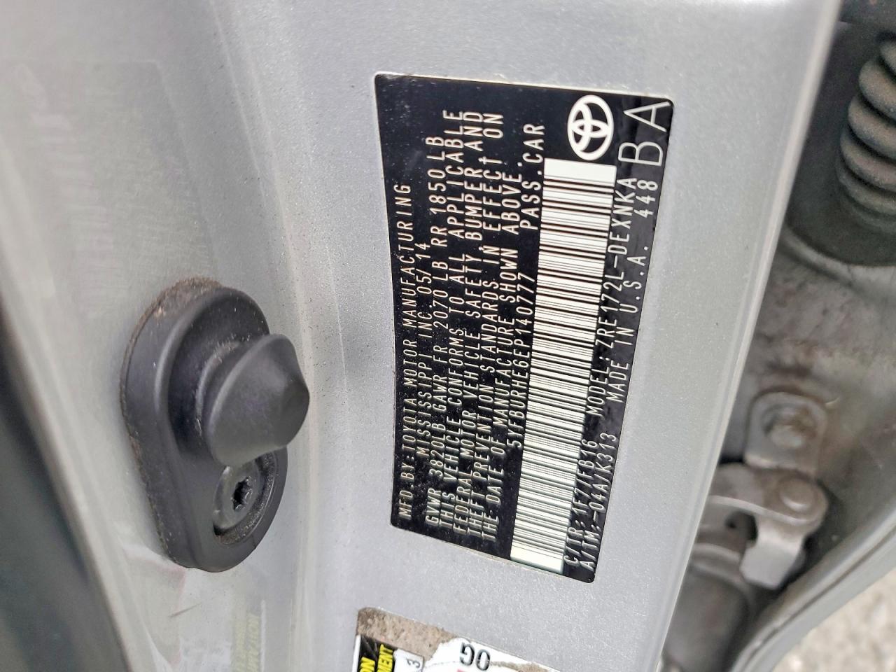2014 TOYOTA COROLLA LE photo 37
