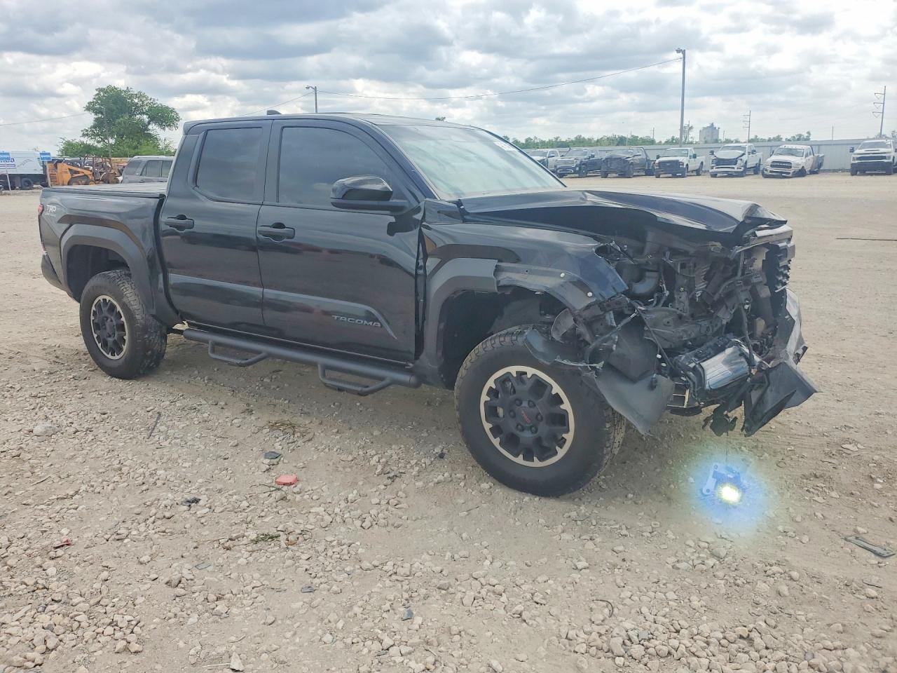 2024 TOYOTA TACOMA TRD OFF-ROAD photo 10