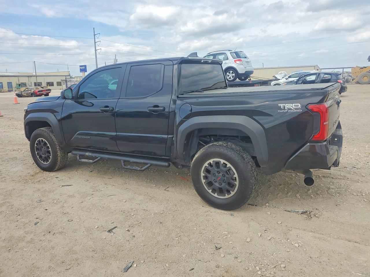 2024 TOYOTA TACOMA TRD OFF-ROAD photo 4