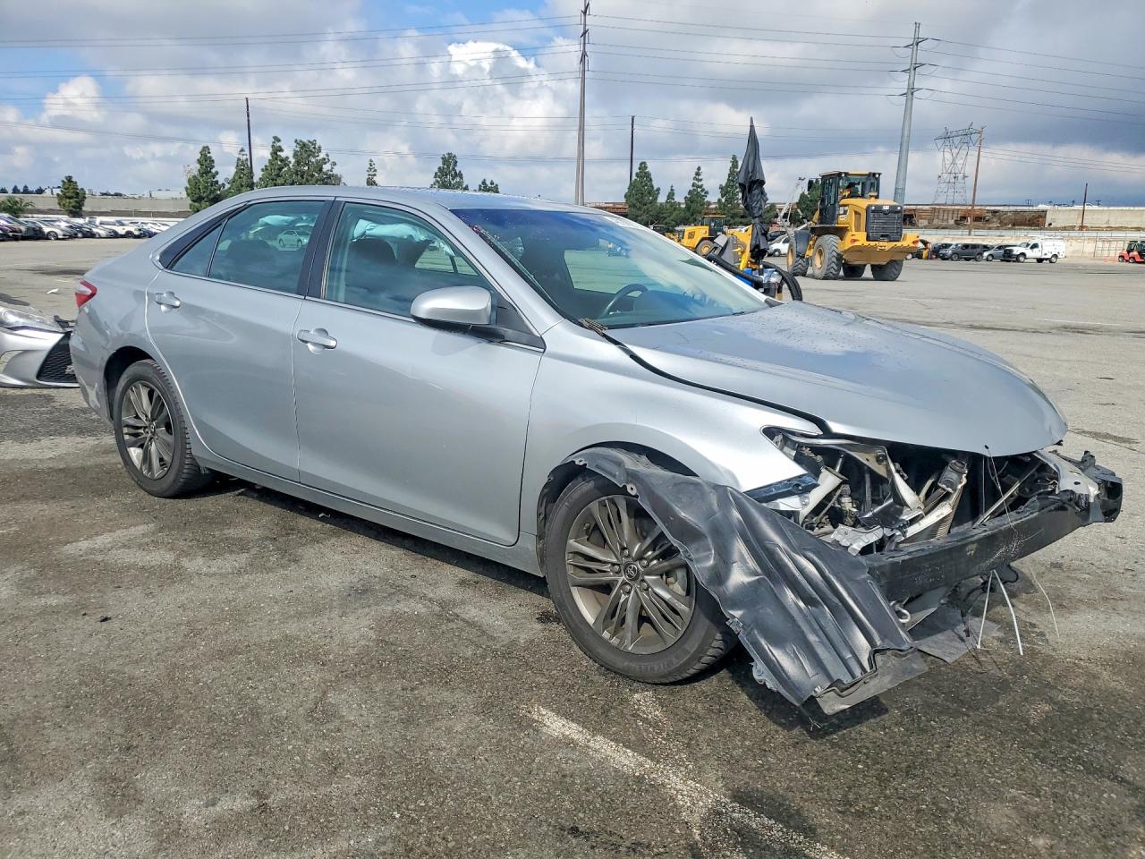 2017 TOYOTA CAMRY SE photo 7