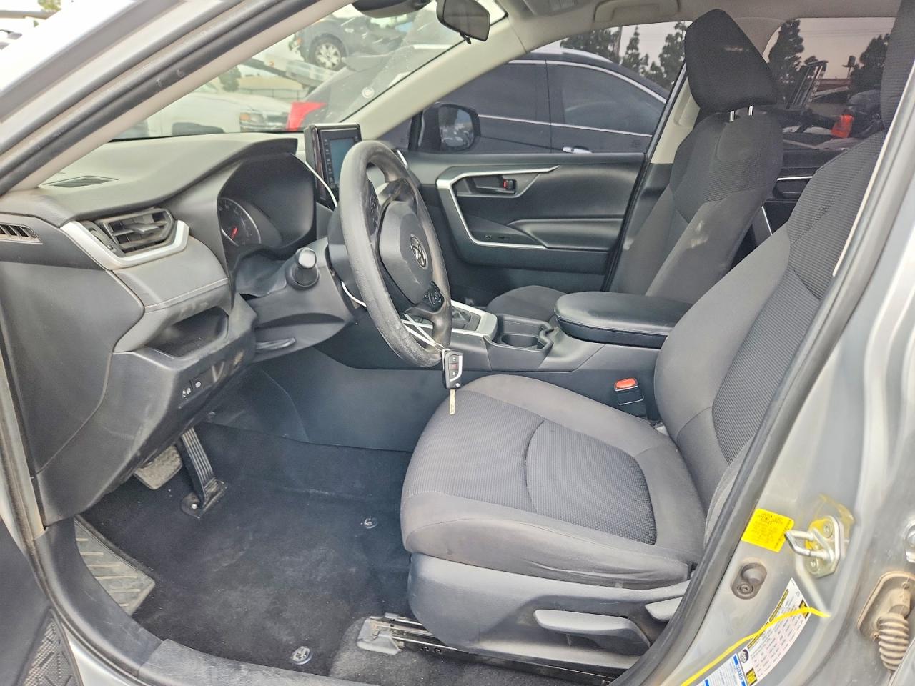 2019 TOYOTA RAV4 LE photo 13