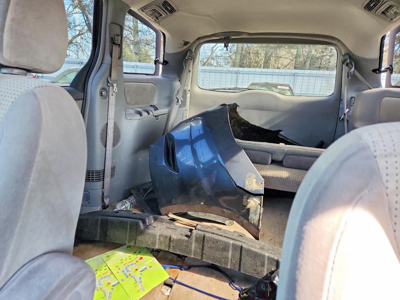 2009 TOYOTA SIENNA LE 8-PASSENGER photo 19