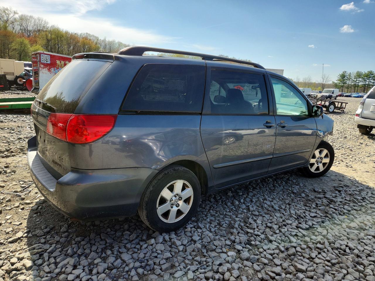 2009 TOYOTA SIENNA LE 8-PASSENGER photo 5